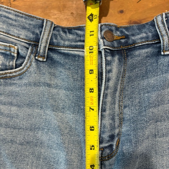 Judy Blue Jeans 11/30 Boyfriend Fit Distressed Stretch Denim Women Medium/Dark - Picture 8 of 9